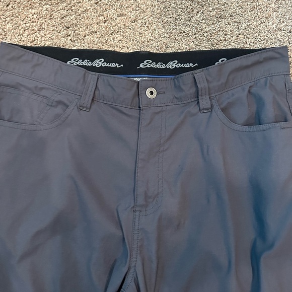 Eddie Bauer Men's Dark Gray Tech Pants 38x32 - Picture 3 of 5